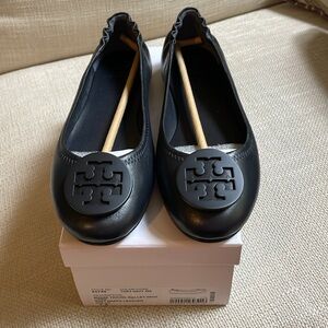 Brand New in Box Tory Burch Dark Navy Minnie Travel Ballet Flat 7.5